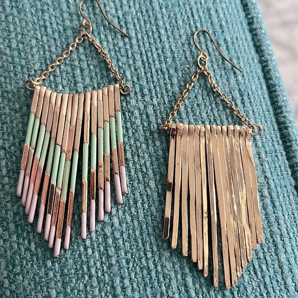 Dangling earrings, festival style or Boho gold white lilac green - Picture 3 of 3